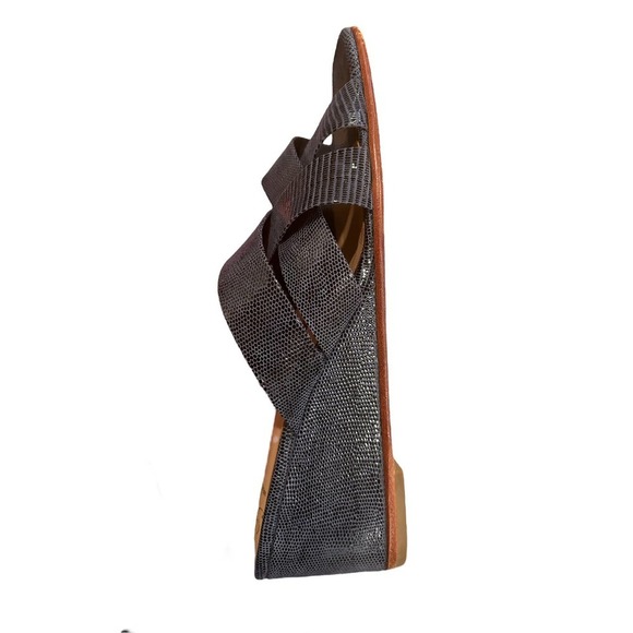 No.6 Orlando Woven hand made blue scaled stamped suede wedges - Picture 3 of 5